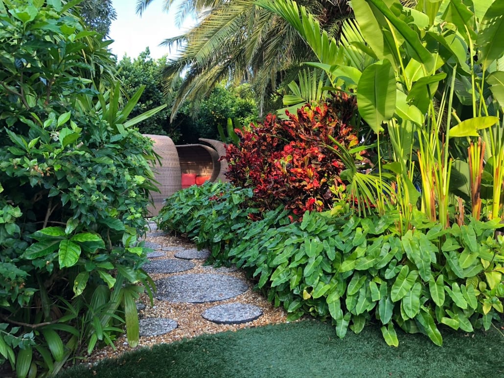 Luxury_Landscape_Design_2-LancescapeMiami